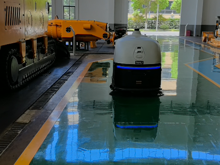 保潔排期告急？坦力無人洗地機(jī)讓大場(chǎng)地清潔 “隨叫隨煥新”