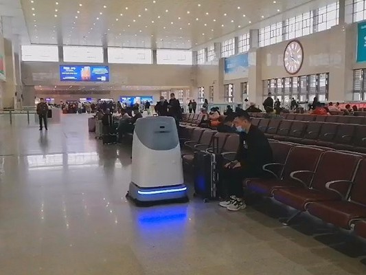當(dāng)高鐵站遇上坦力無人駕駛洗地車，奇跡發(fā)生了！