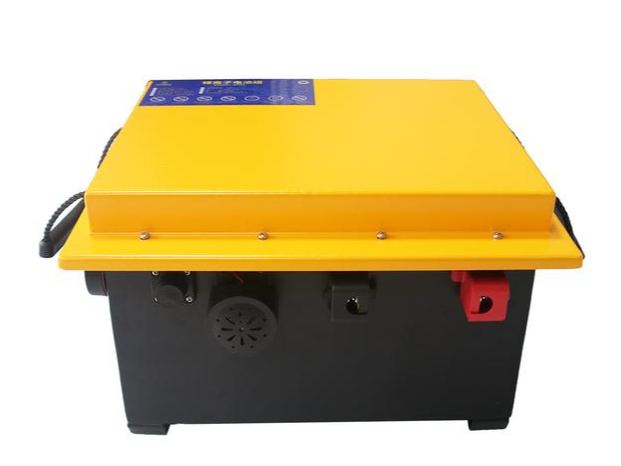 為什么物業(yè)保潔公司越來越多的選擇鋰電洗地機(jī)？